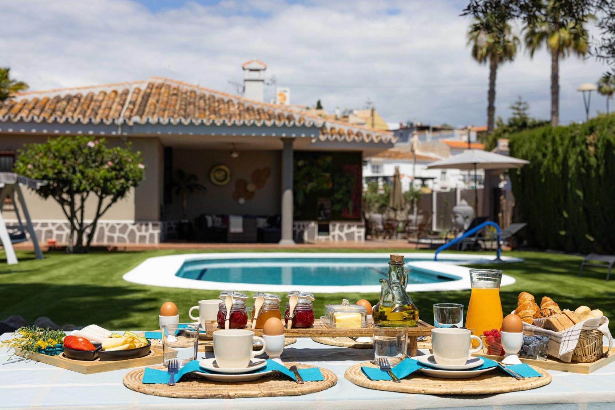 Villa Malaga Beach - Golf Torre de Benagalbon Exterior foto